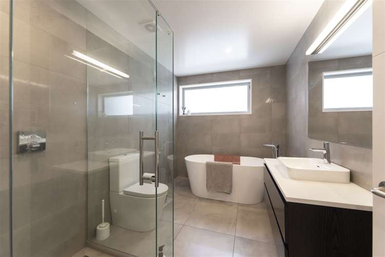 2 Jacksons Road Merivale_33