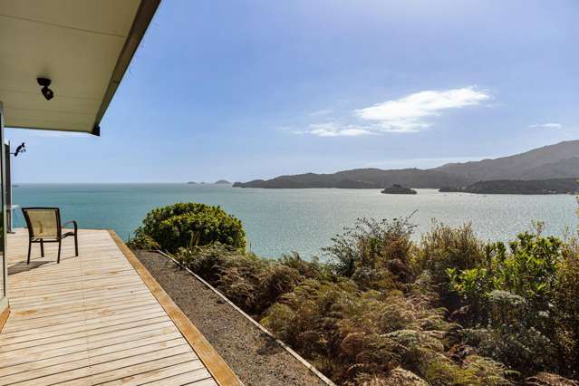 Exceptional building potential - Spectacular views