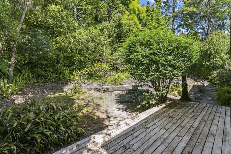 61 Woodfern Crescent Titirangi_8