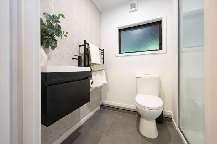 164 Woodlands Park Road Titirangi_7