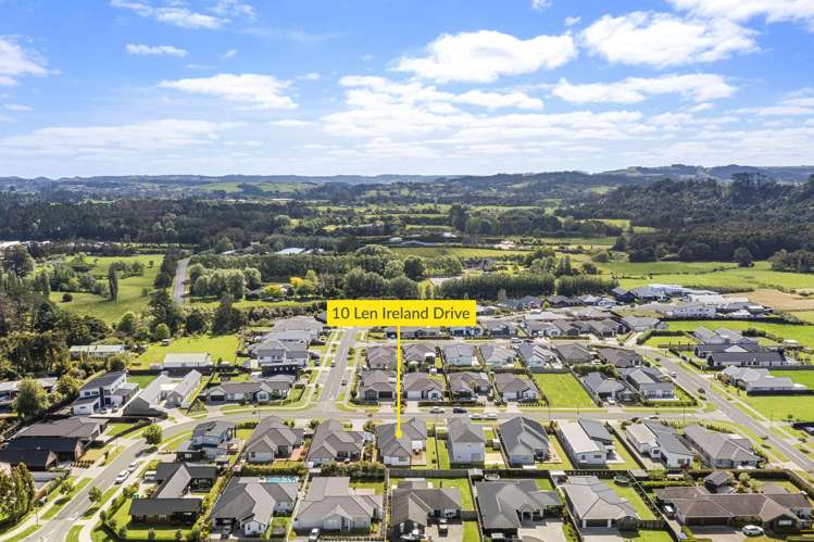 10 Len Ireland Drive Kumeu_19