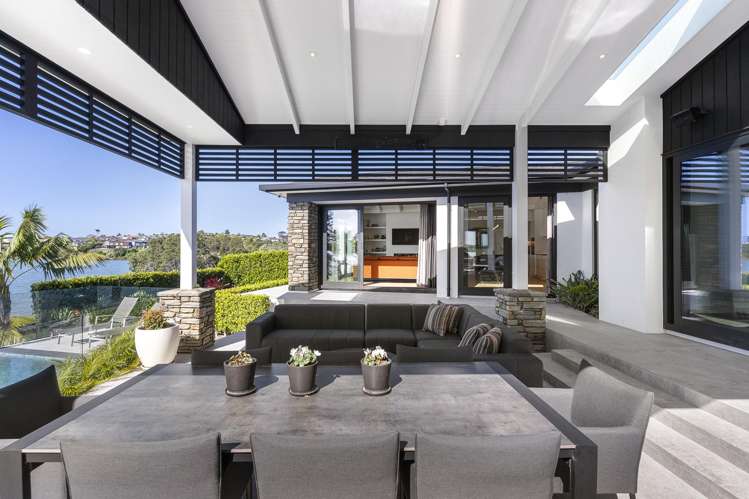 76 Bramley Drive Farm Cove_18