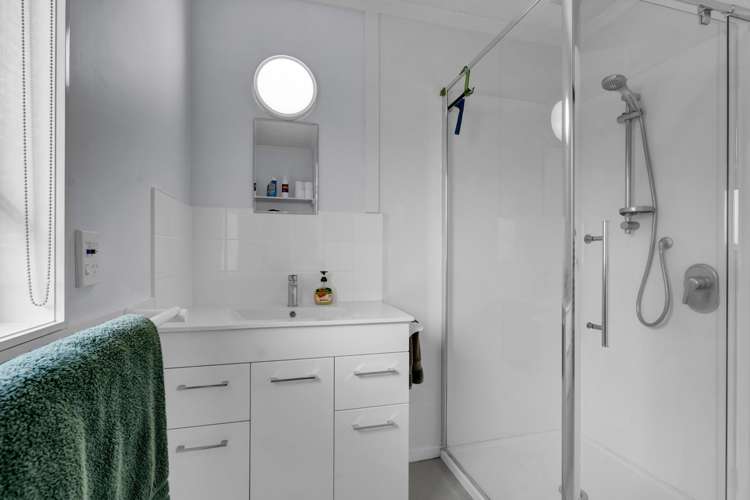 19a Tukapa Street Westown_13