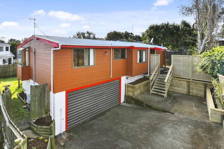 2/20 Saint Annes Crescent Wattle Downs_0