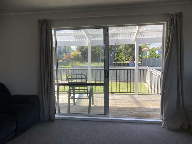 23 High Street East Waitara_12