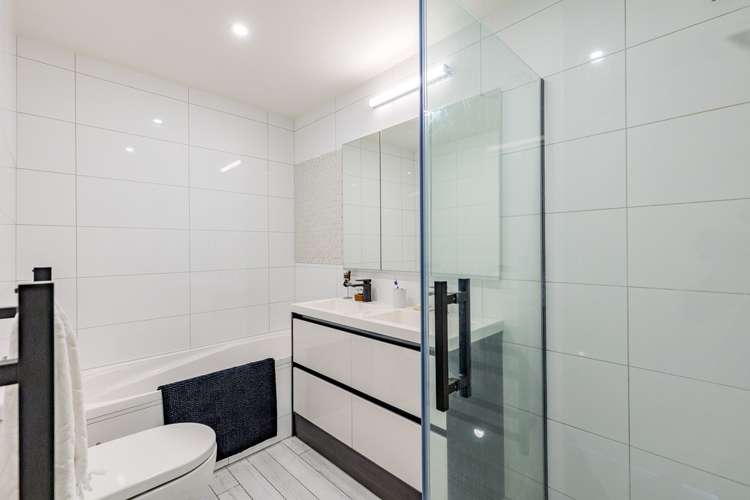 308/252 Centreway Road Orewa_17