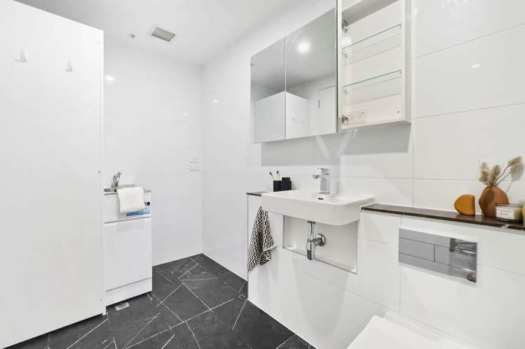 302/217 Great North Road Grey Lynn_11