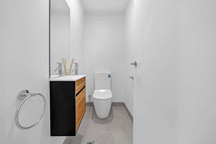 17 Quibray Place Botany Downs_19