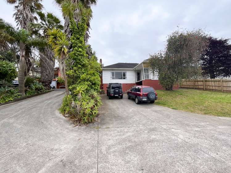 136 Hillsborough Road 1687_9