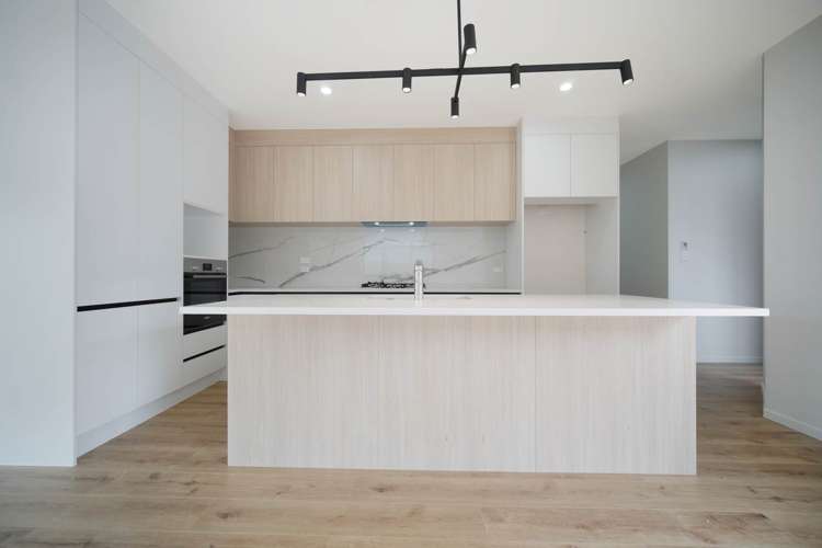 32 Dungloe Avenue Flat Bush_4