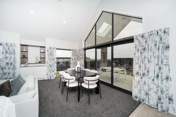 18 Vaucluse Heights Fitzherbert_16