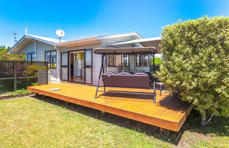 20 Hornsea Road Tairua_16