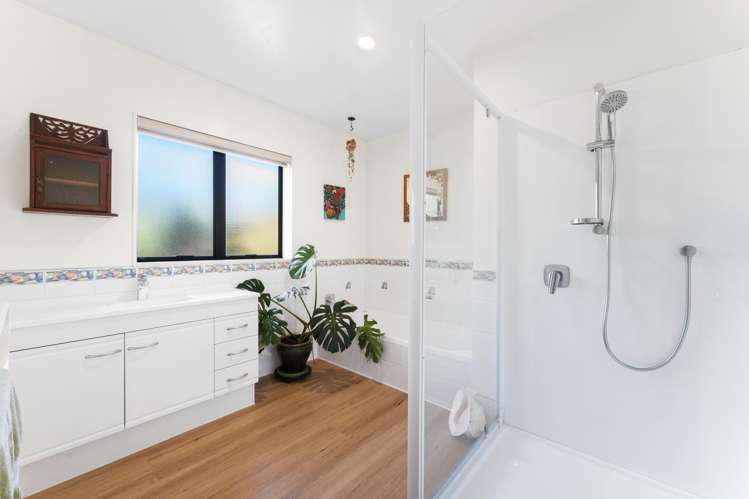 41 Cloverfields Drive Waimauku_10