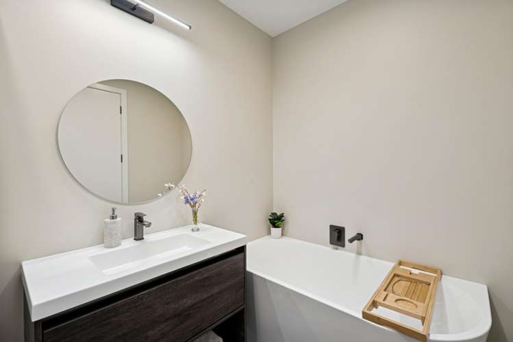 93 Magnum Drive Cromwell_19