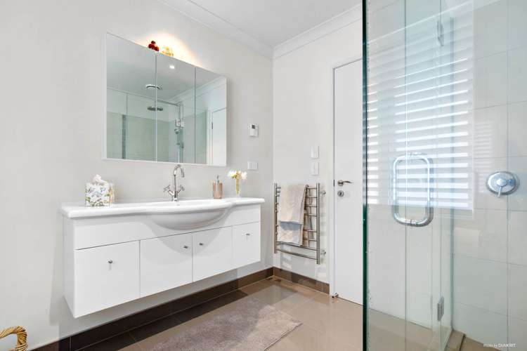 227 Beach Road Campbells Bay_11