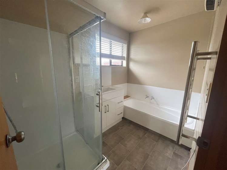 763 Poyntzs Road West Eyreton_13