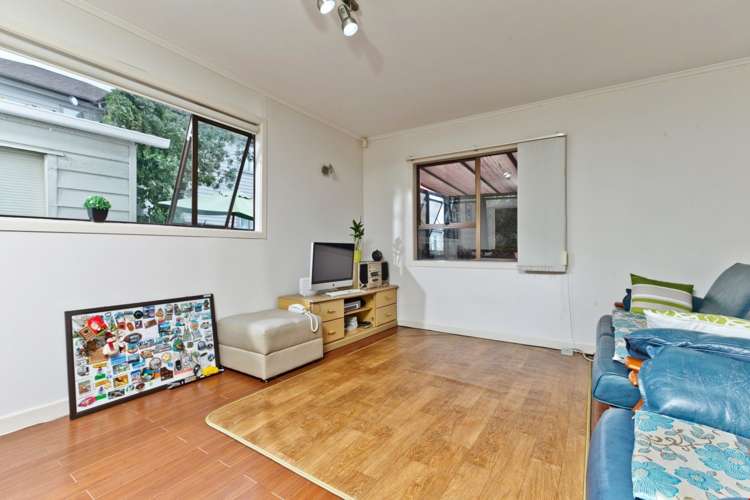 2/34 Corunna Road Milford_9