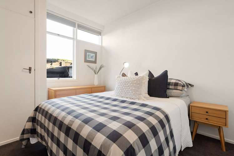 10 Rutherford Street Chedworth_15