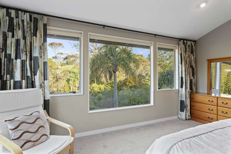 542d West Coast Road Oratia_13