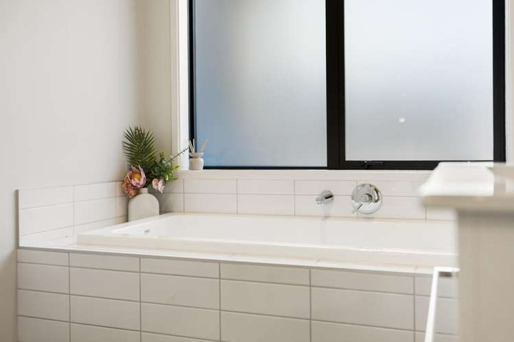 8 Wallis Drive Cromwell_20