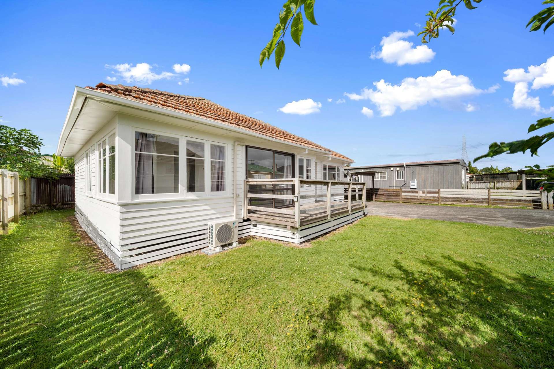 2/8 Fisher Crescent Otara_0
