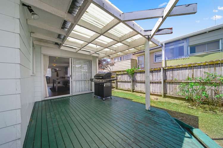 21 Charntay Avenue Clover Park_18