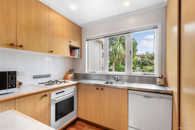 42 Seaview Avenue Northcote_7