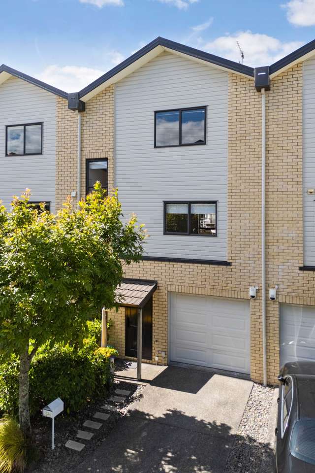 222/172 McLeod Road Te Atatu South_2