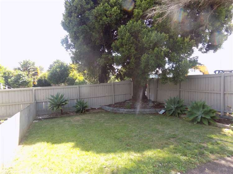 60 Te Atatu Road Te Atatu South_19
