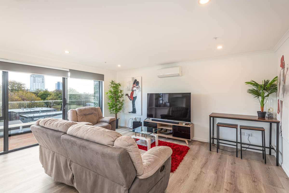 407/194 Worcester Street_1