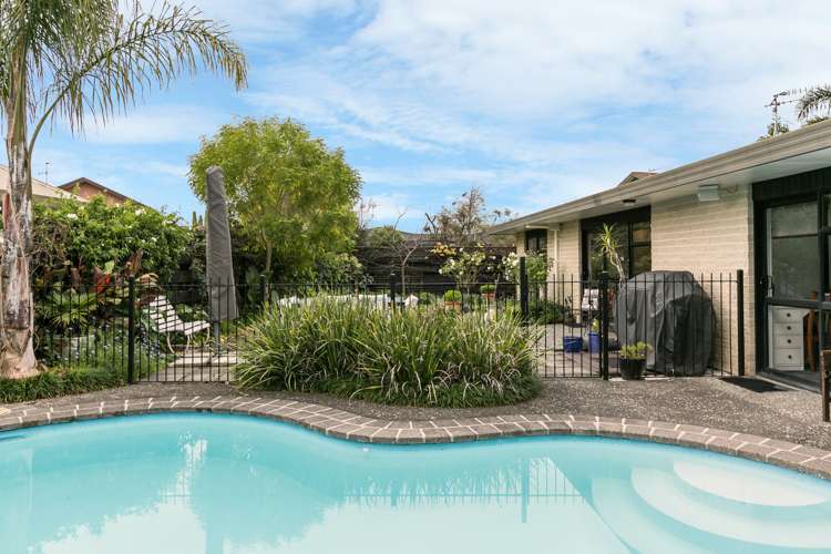 66 Hetley Crescent Taradale_17