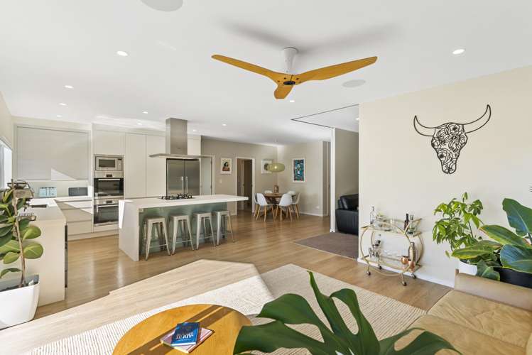 49 Beachwood Drive Hatfields Beach_11