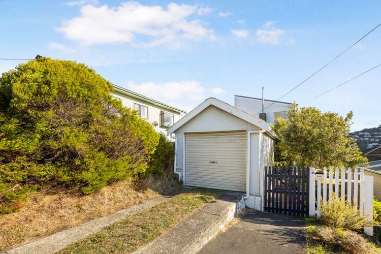 36 Lonsdale Crescent Rongotai_18