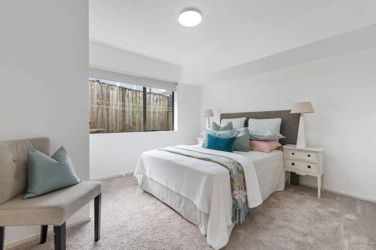 2/60 Whitford Road Northpark_16