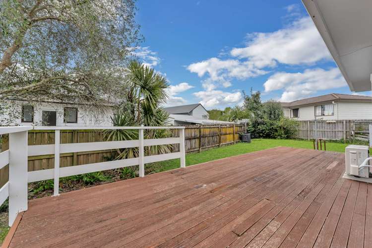 12 Hamblyn Place Ranui_5