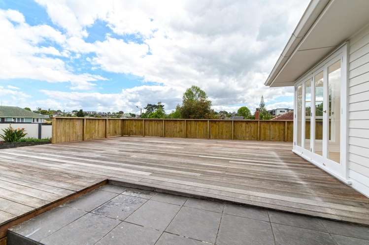 5 Glenford Lane Te Atatu Peninsula_22