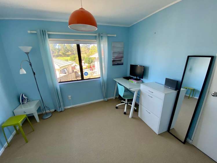 11 Breenagh Place Massey_11
