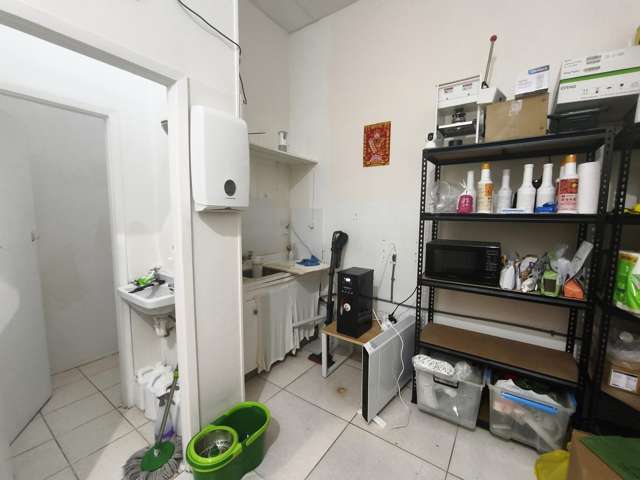 56-60 Hurstmere Road Takapuna_2