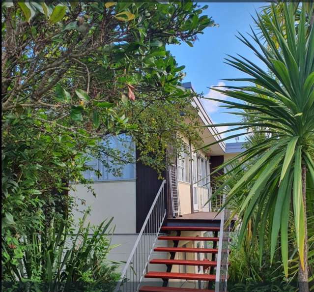 2/11 Wolverton Street Avondale_1