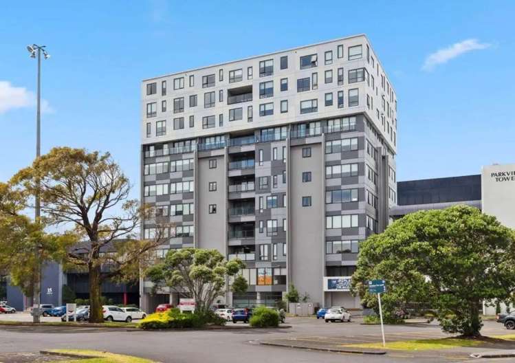906/17 Putney Way Manukau_1