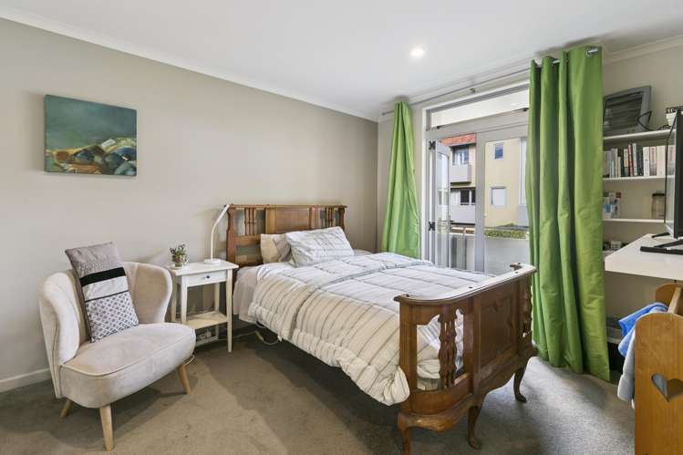 57/305 Evans Bay Parade Hataitai_13