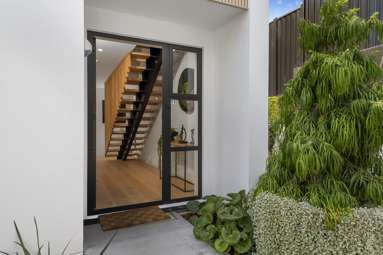 11 Memorial Way_3