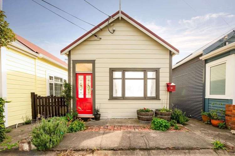 From slump to steal: Historic cottages in wealthy suburbs for sale for under $1m