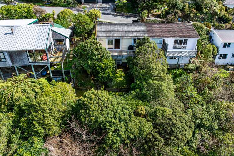1/107 Allington Road Karori_18