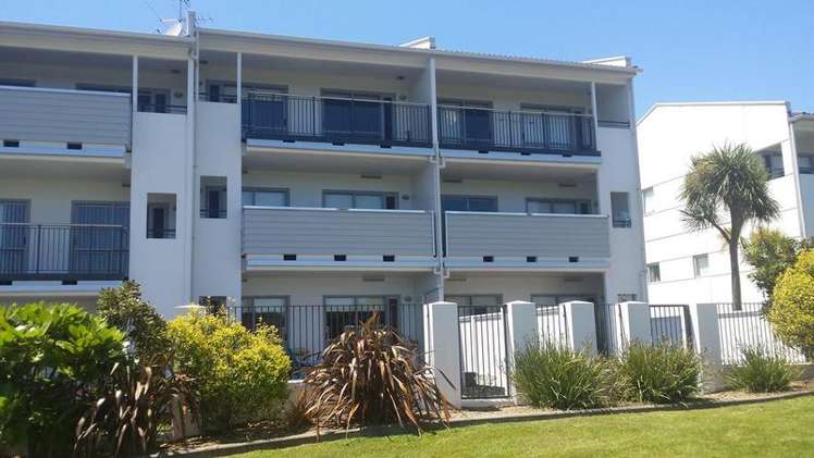 D8/60 Masons Road Oteha_2