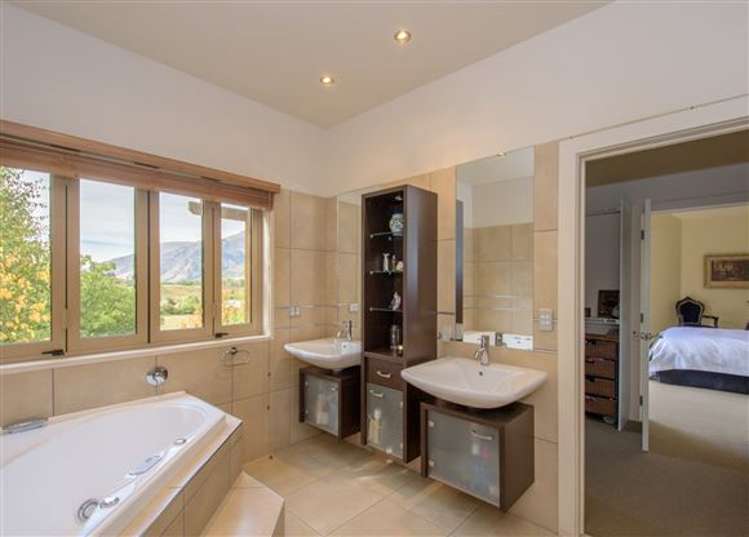 7 Stowmore Lane Lower Shotover_34