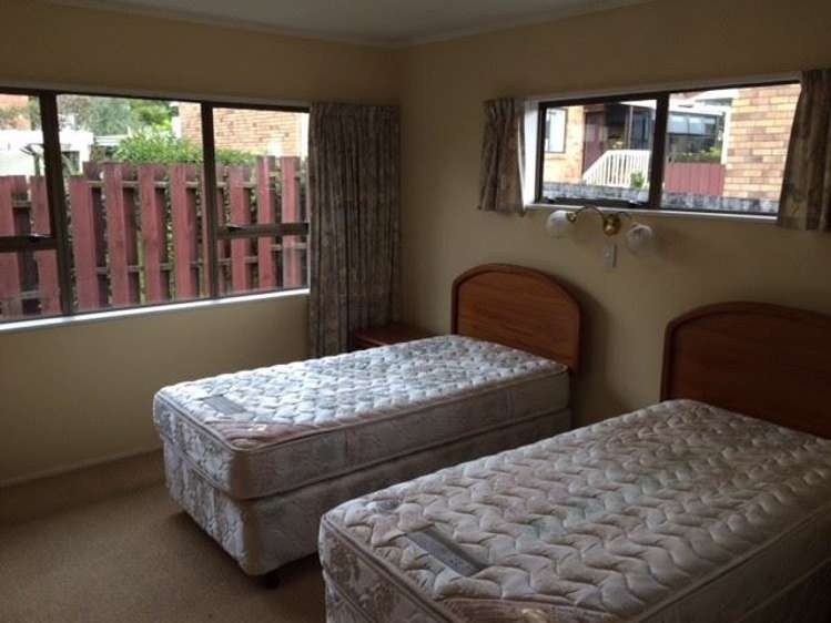 2/2 Trafalgar Road Milford_6