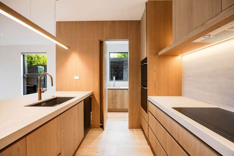 2/520 Beach Road Murrays Bay_8