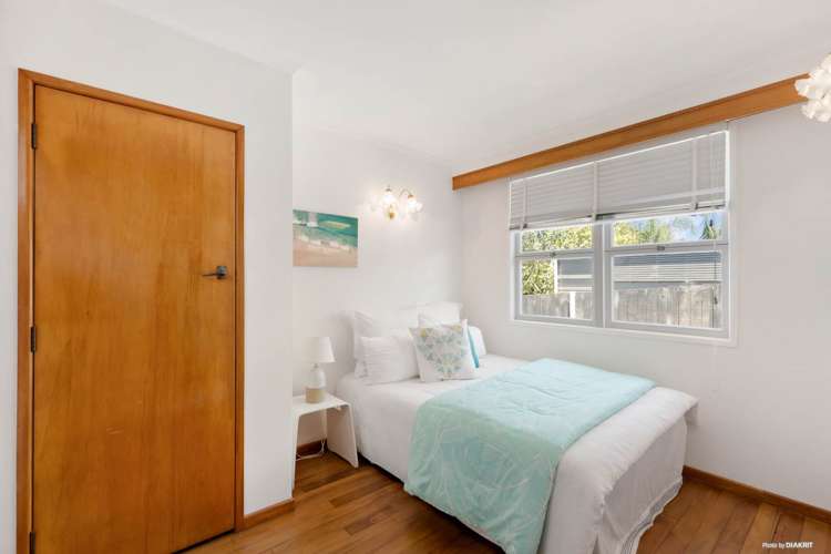 7 Coronation Street Belmont_7