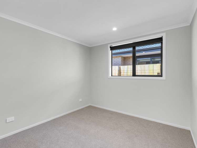 30 Waruhia Crescent Rototuna North_11